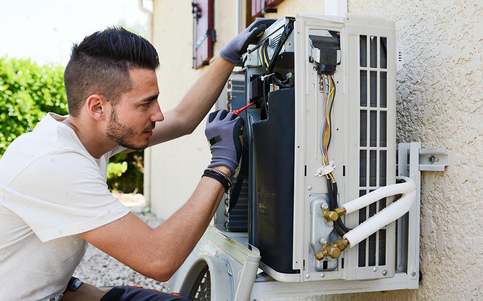 l'électricien La Courneuve